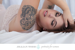 sexy plus size boudoir pictures