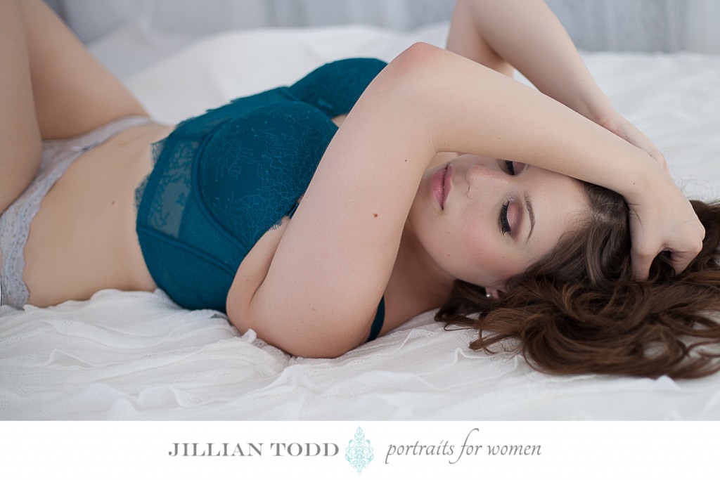 sacramento-boudoir-photo-shoot-sensual